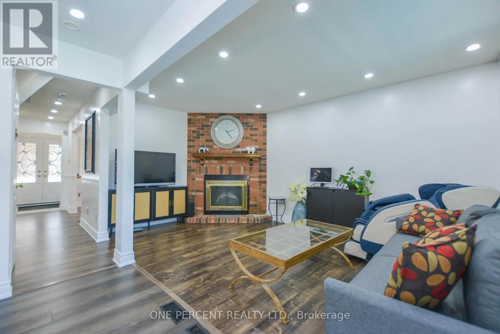1778 SILVERTHORN SQUARE