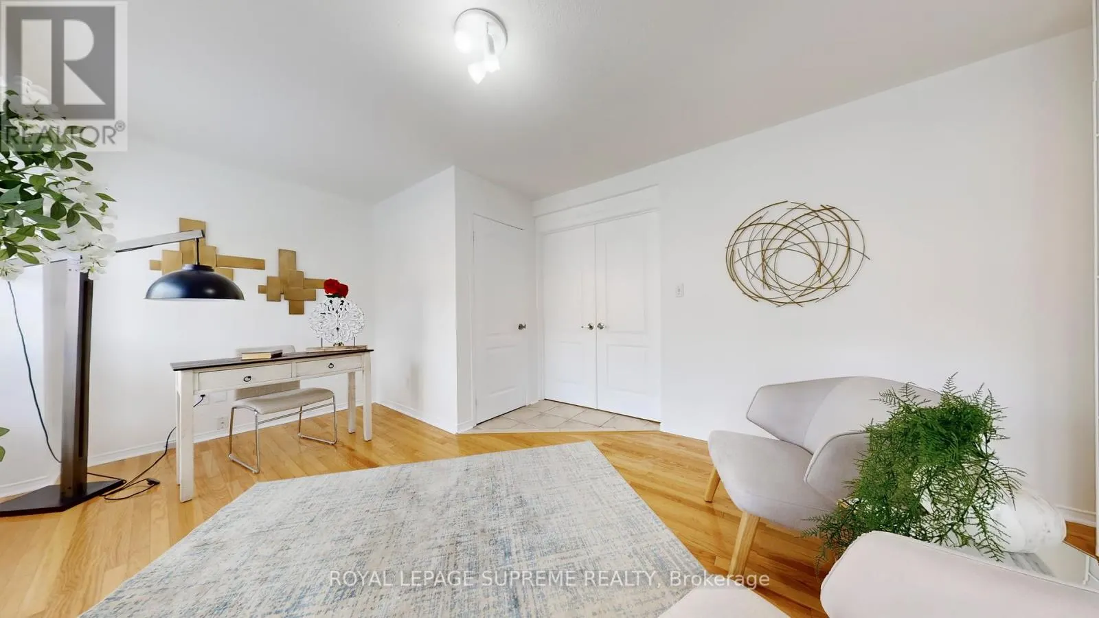 32 FLATFIELD TERRACE