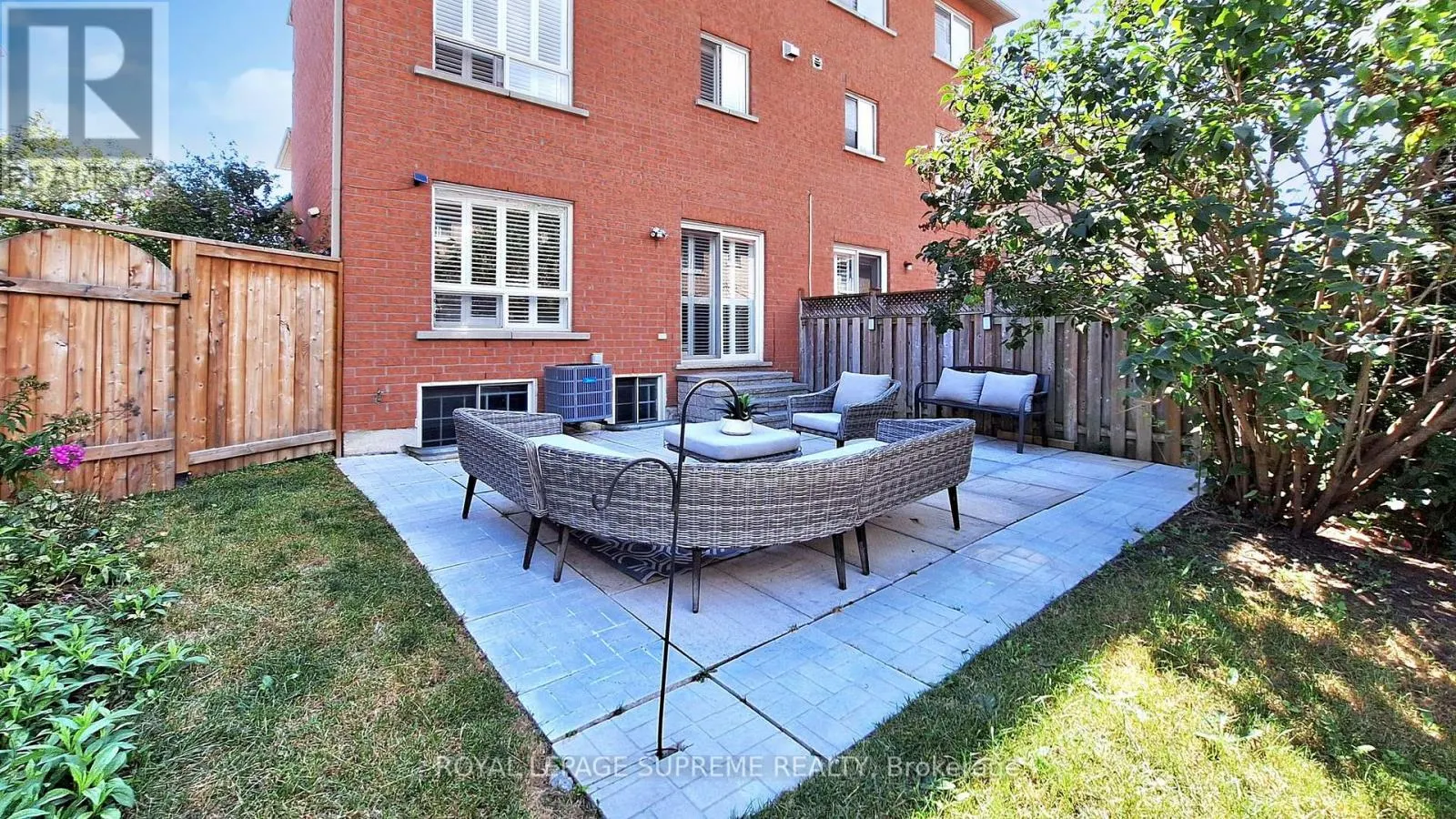 32 FLATFIELD TERRACE