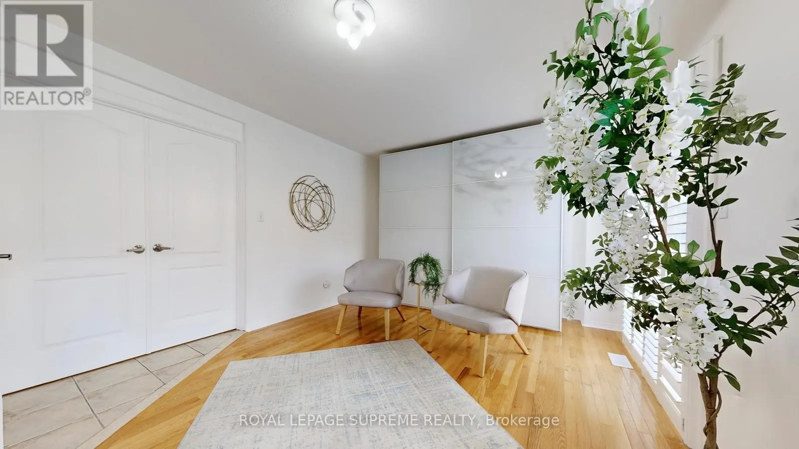32 FLATFIELD TERRACE