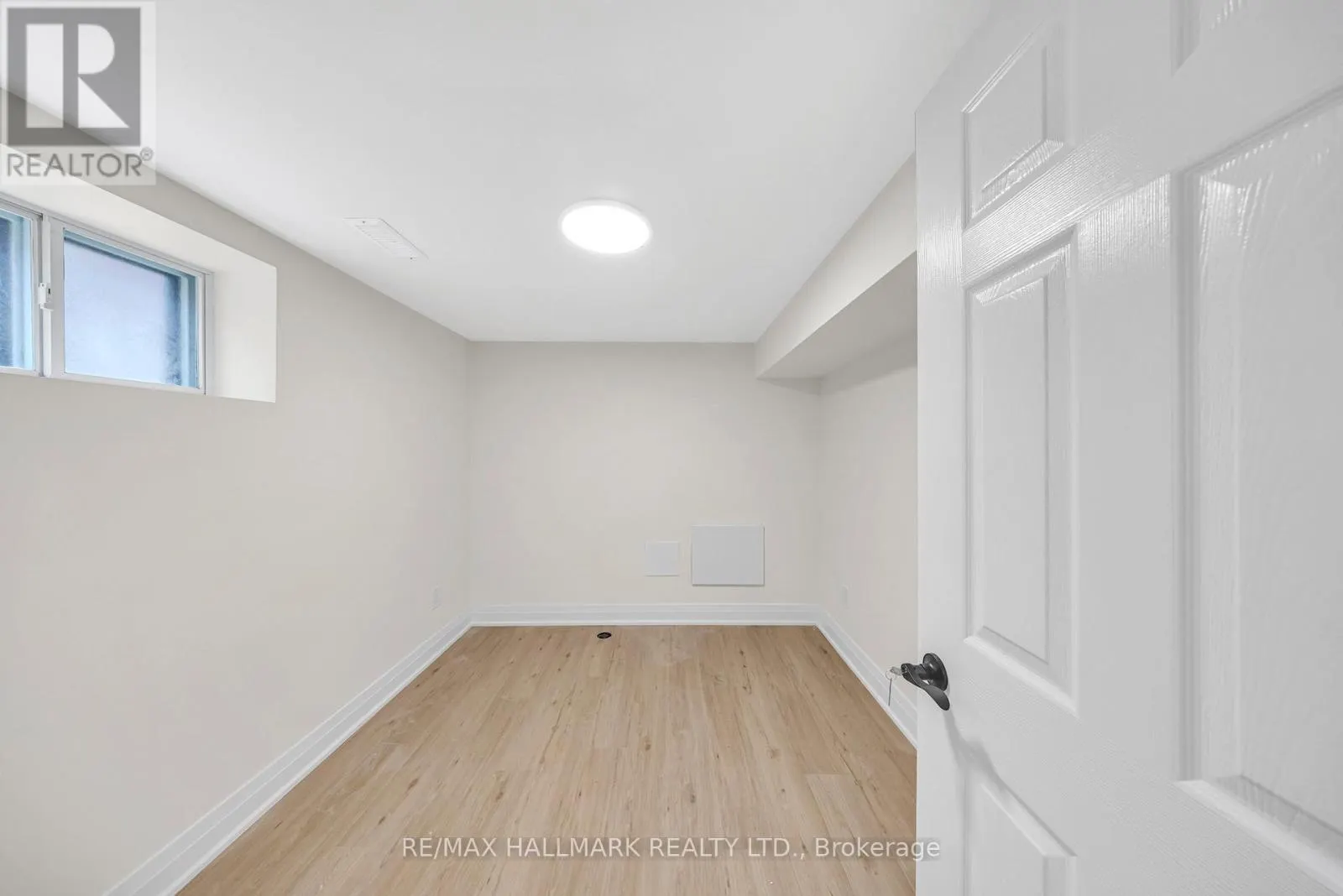 #BSMT - 28 FURLONG COURT
