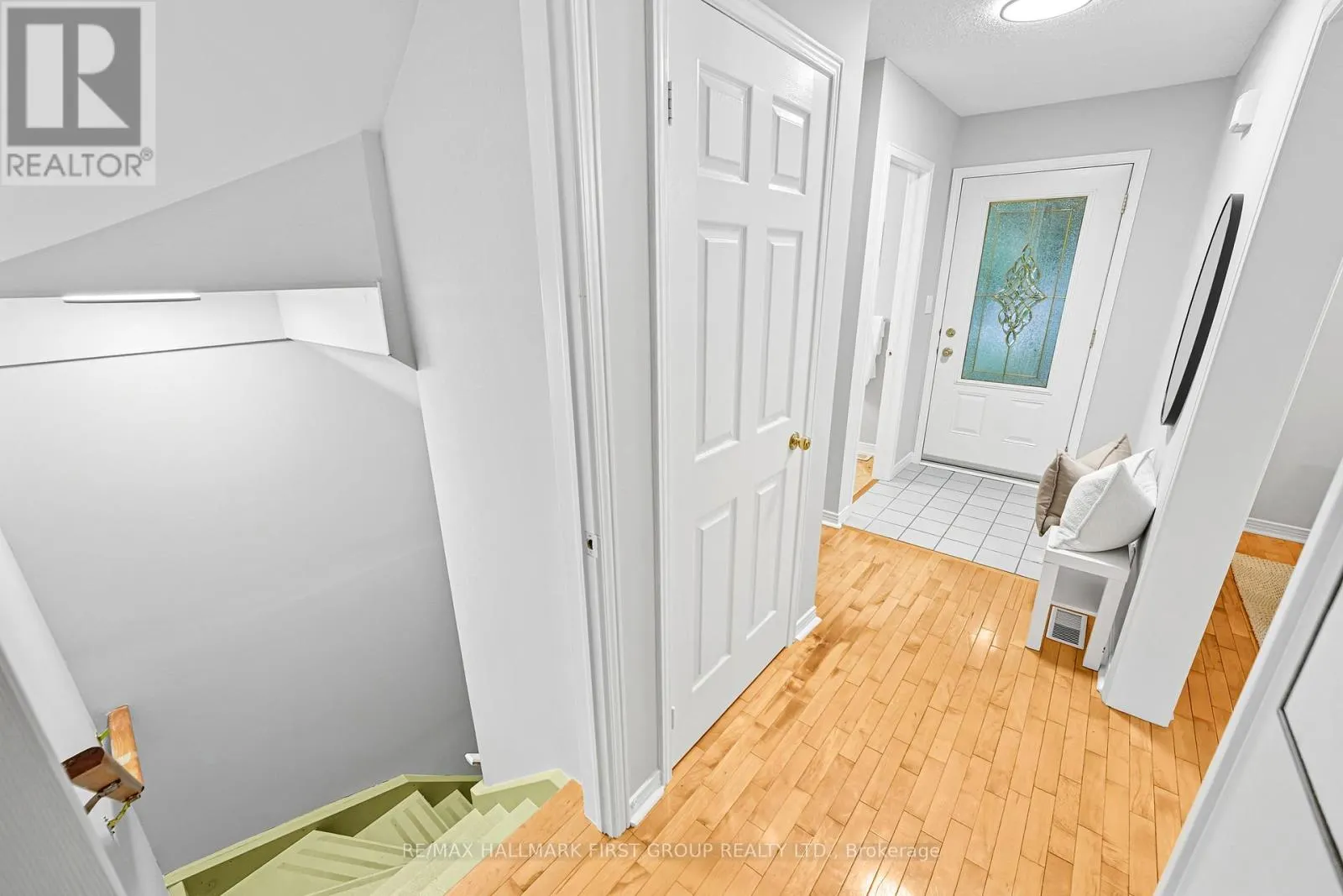 50 STAGEMASTER CRESCENT