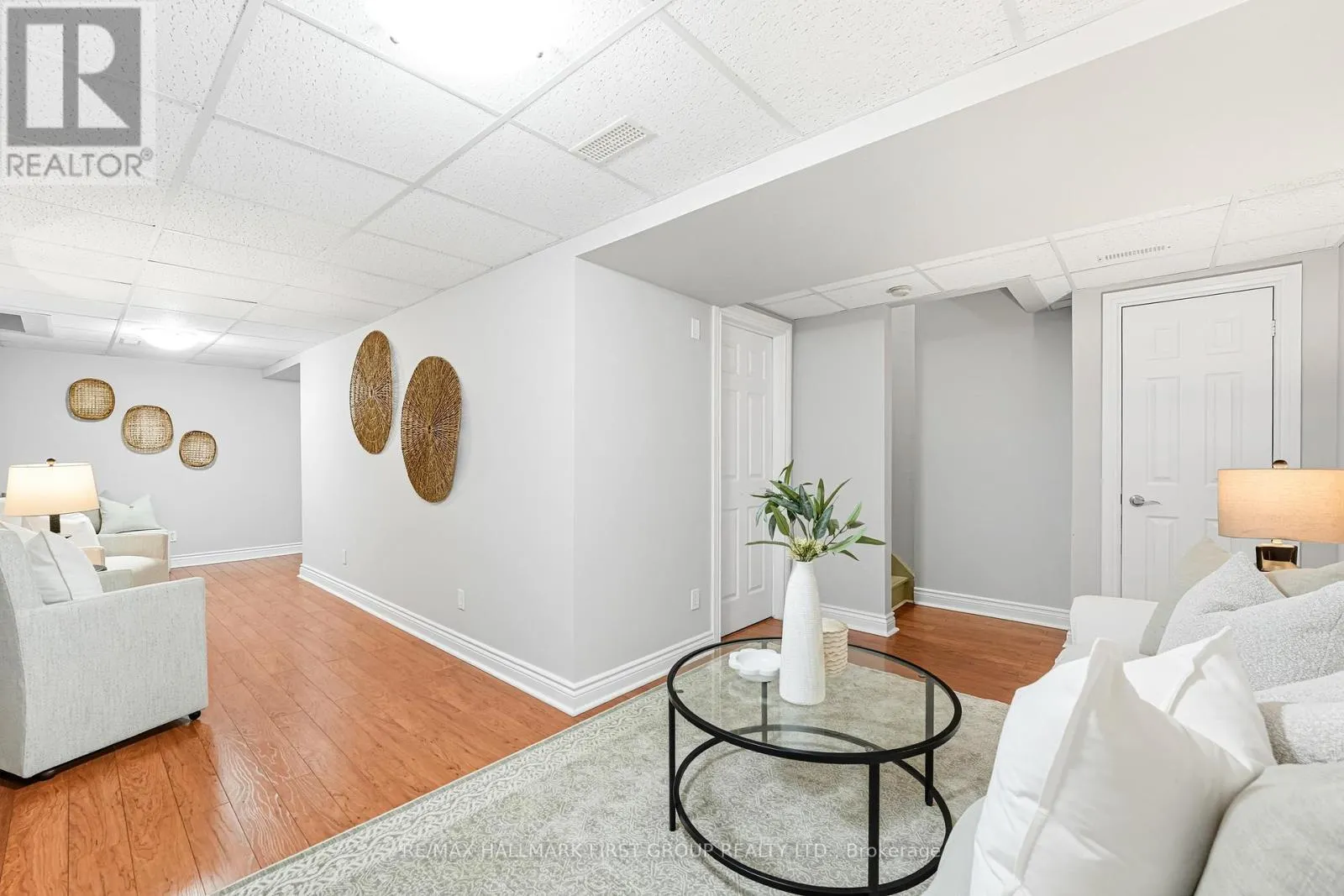 50 STAGEMASTER CRESCENT