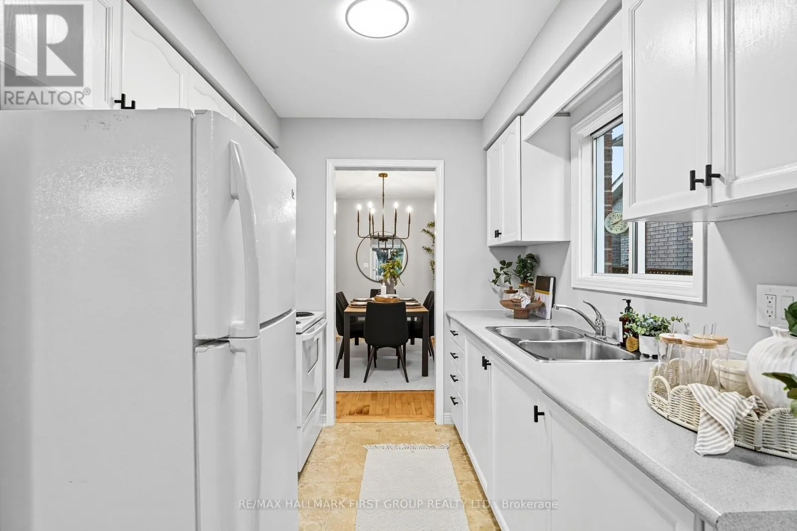 50 STAGEMASTER CRESCENT