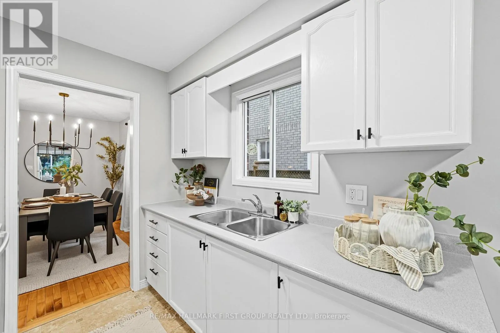 50 STAGEMASTER CRESCENT