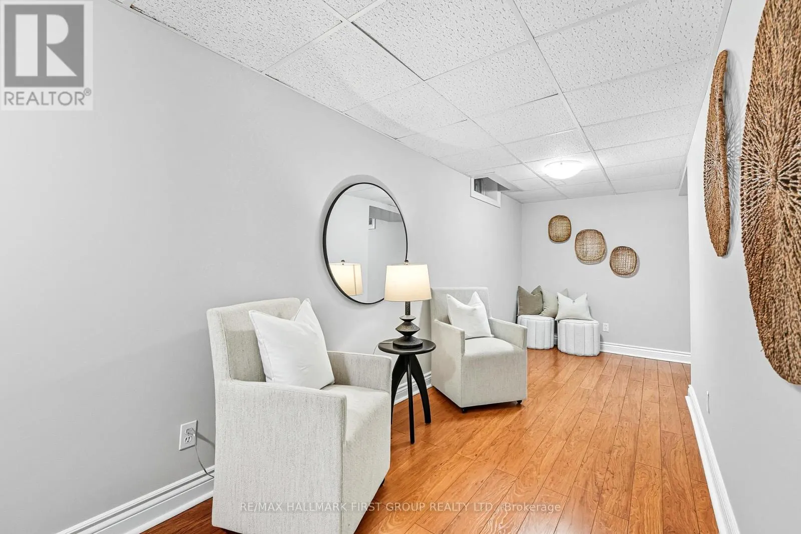 50 STAGEMASTER CRESCENT