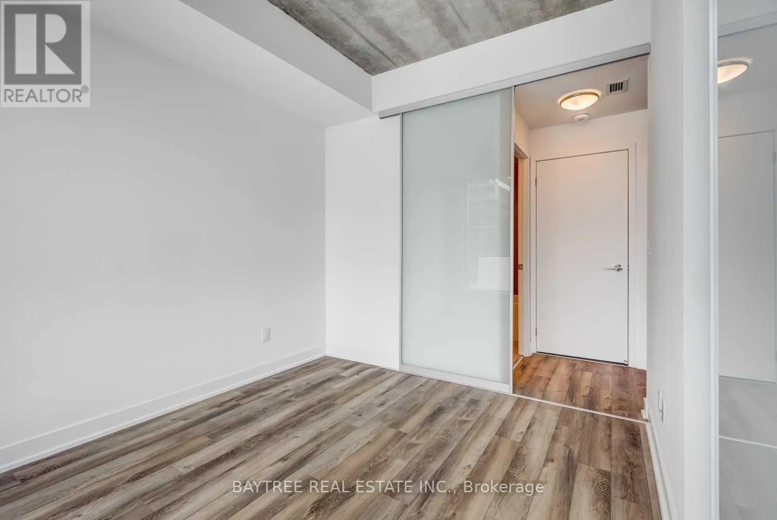 404 - 30 BASEBALL PLACE