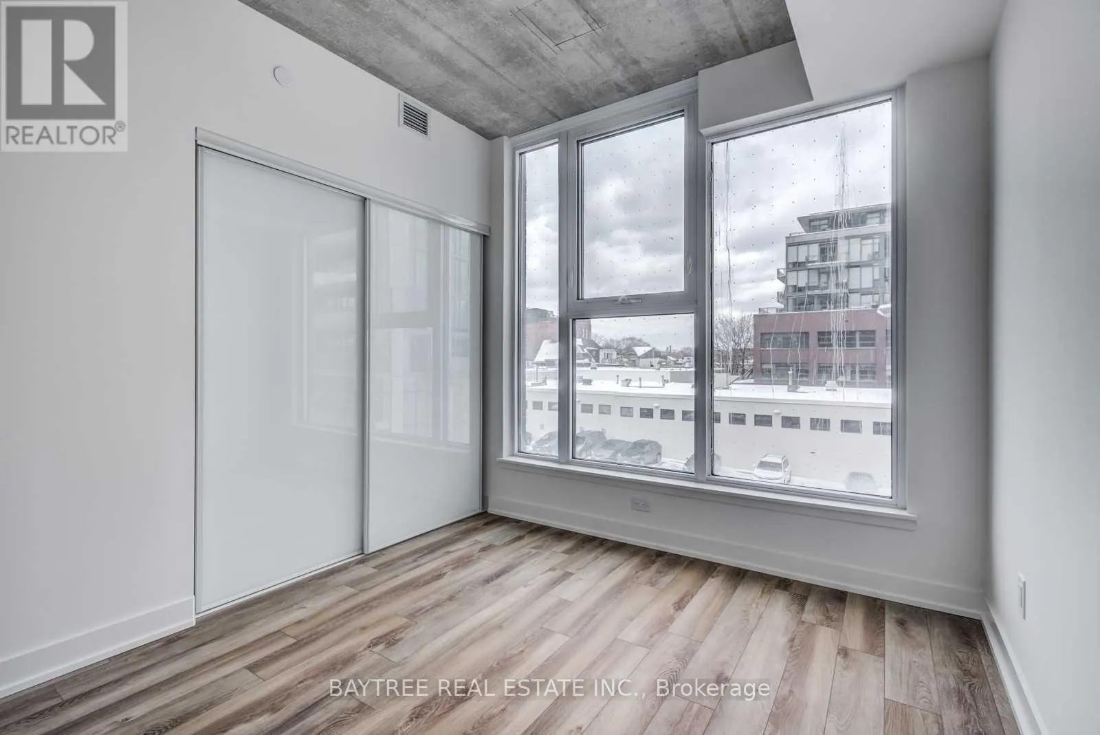404 - 30 BASEBALL PLACE