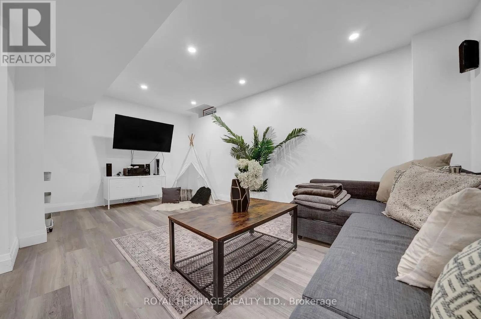 74 STILLWELL LANE