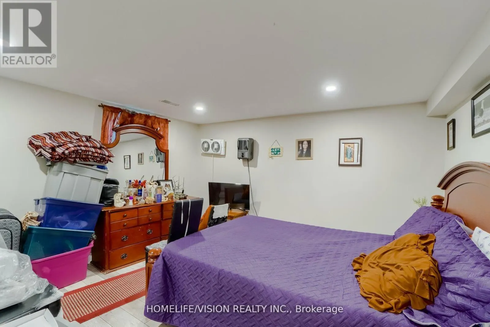 44 ARMITAGE DRIVE