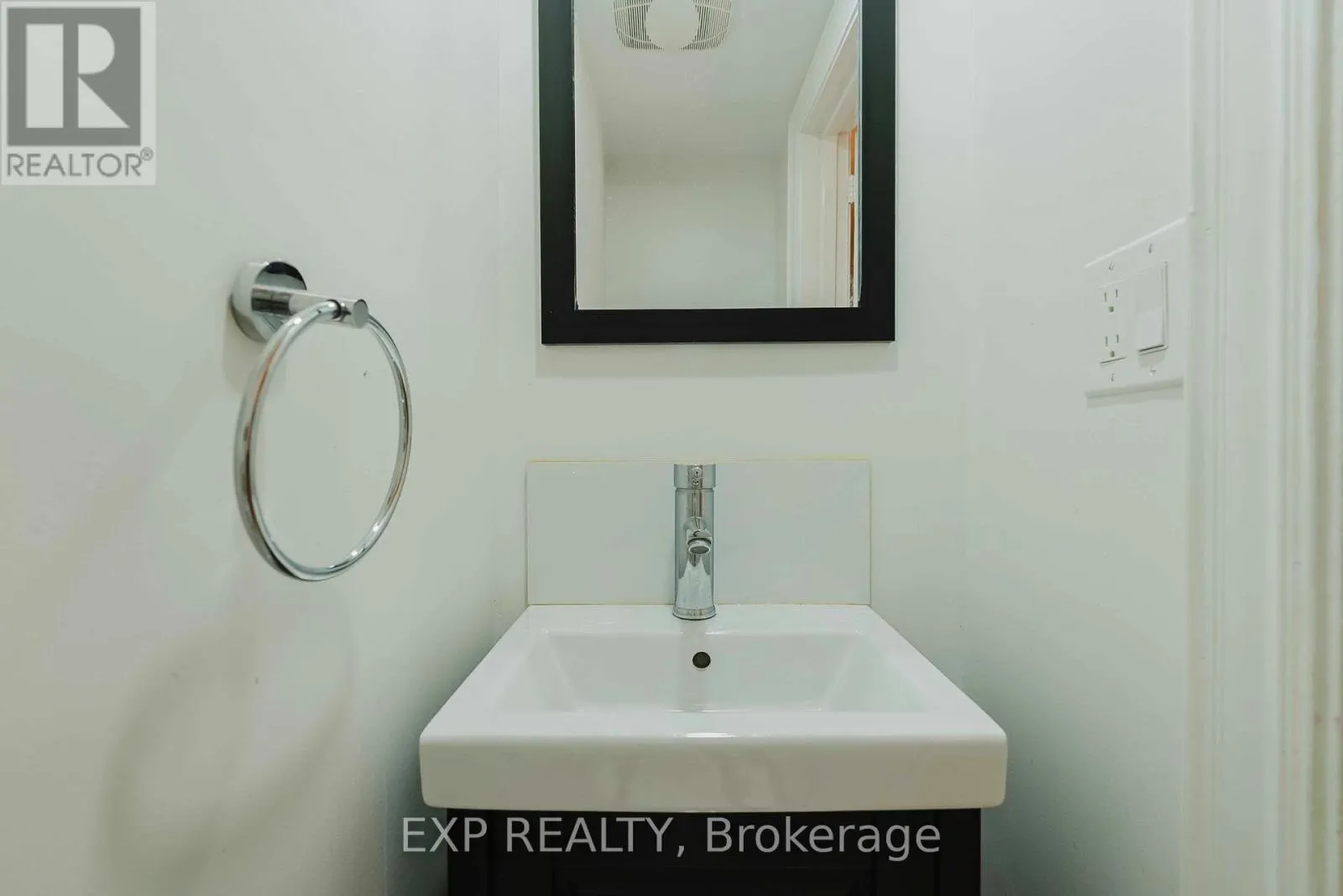30 RONWAY CRESCENT