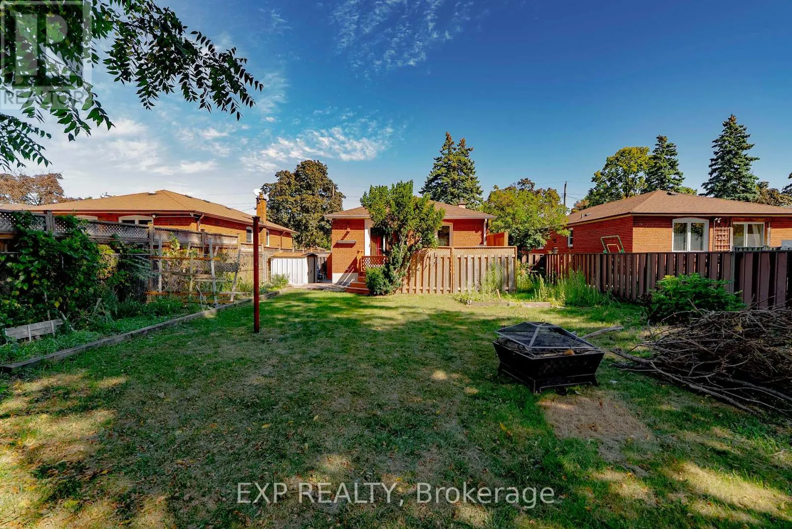 30 RONWAY CRESCENT