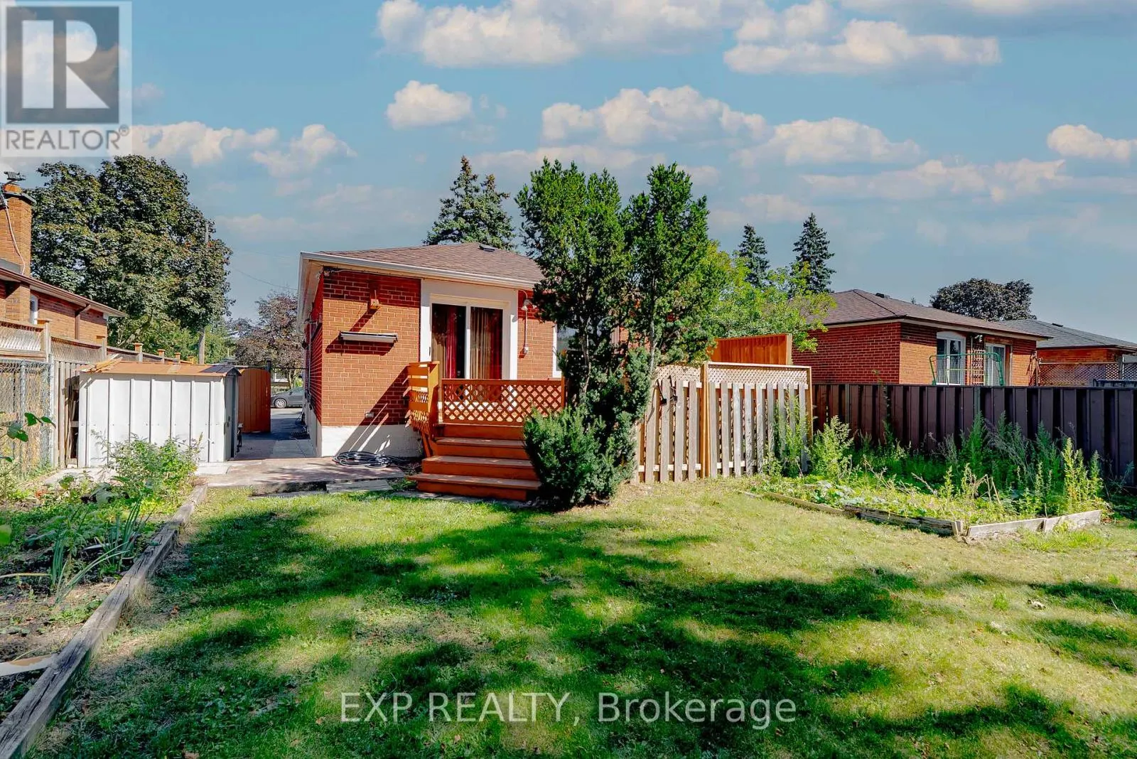 30 RONWAY CRESCENT