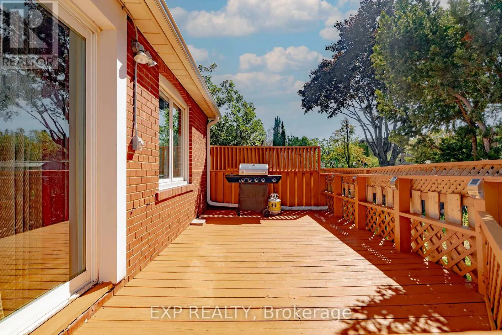 30 RONWAY CRESCENT