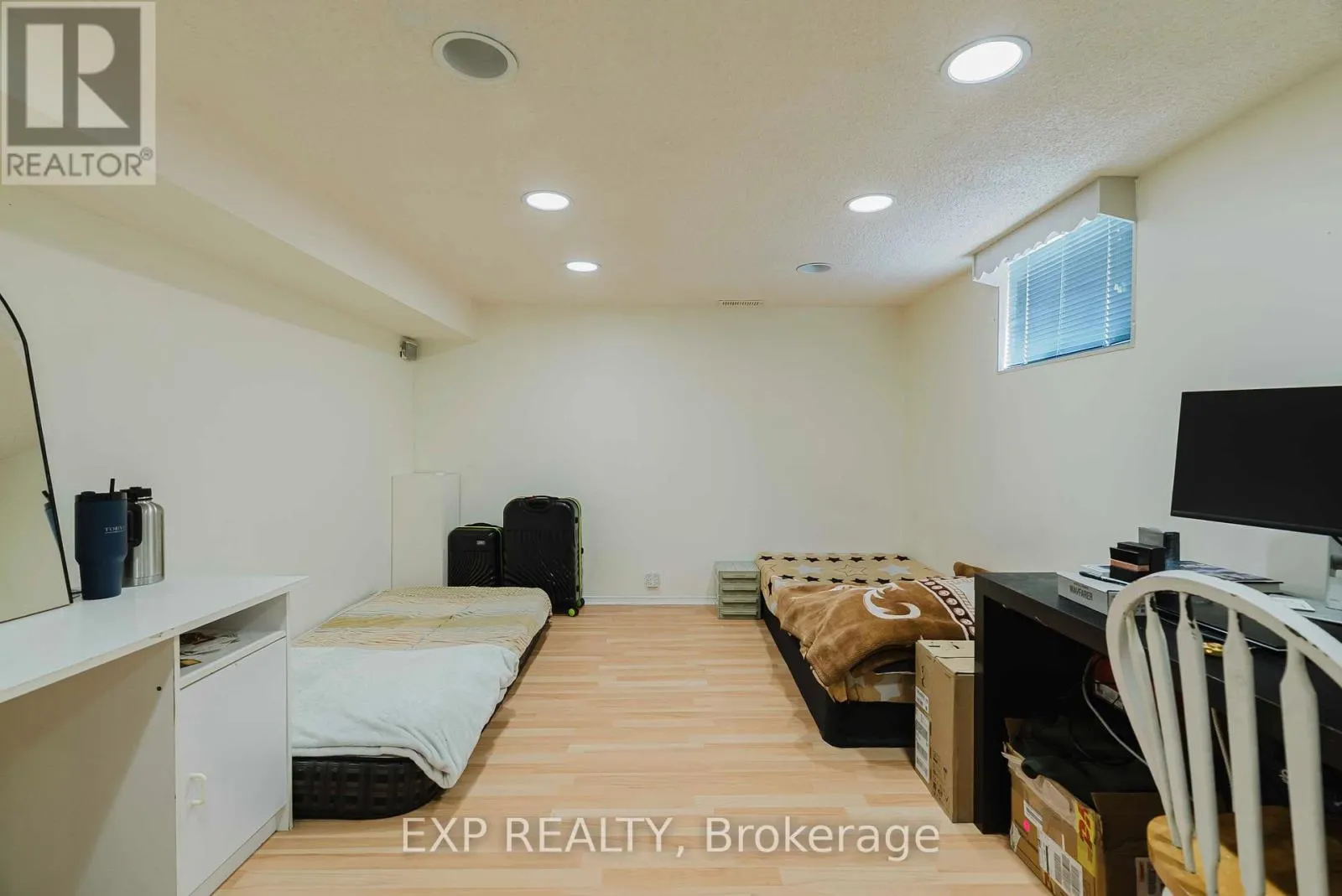 30 RONWAY CRESCENT