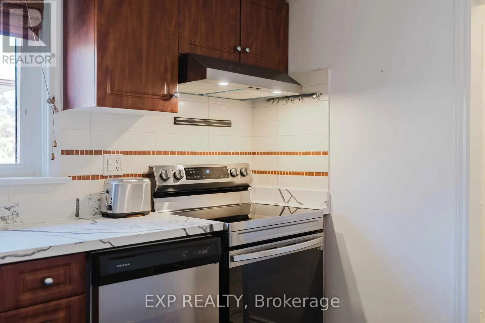 30 RONWAY CRESCENT