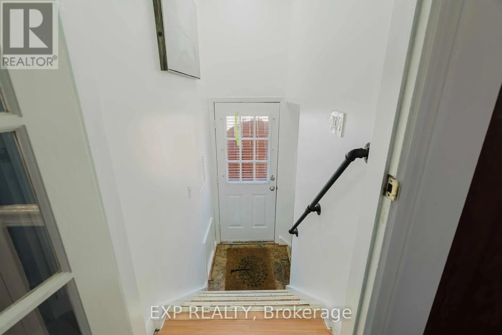 30 RONWAY CRESCENT