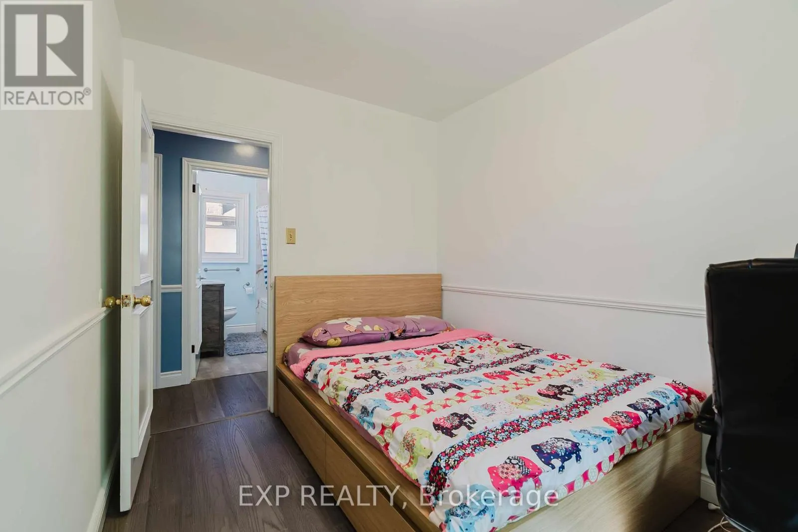 30 RONWAY CRESCENT