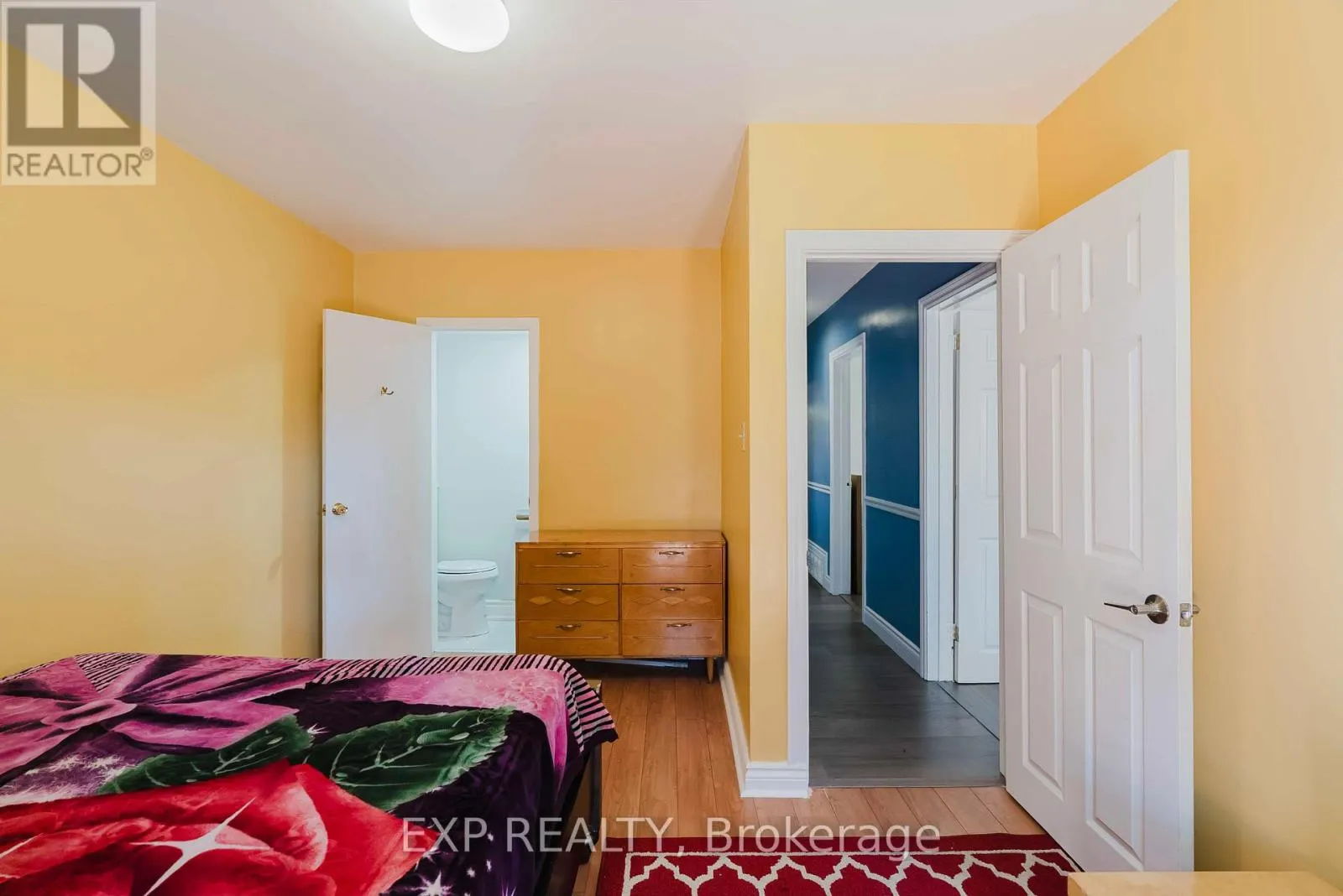 30 RONWAY CRESCENT