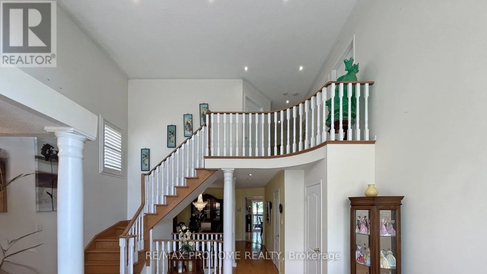 64 GRAINGER CRESCENT