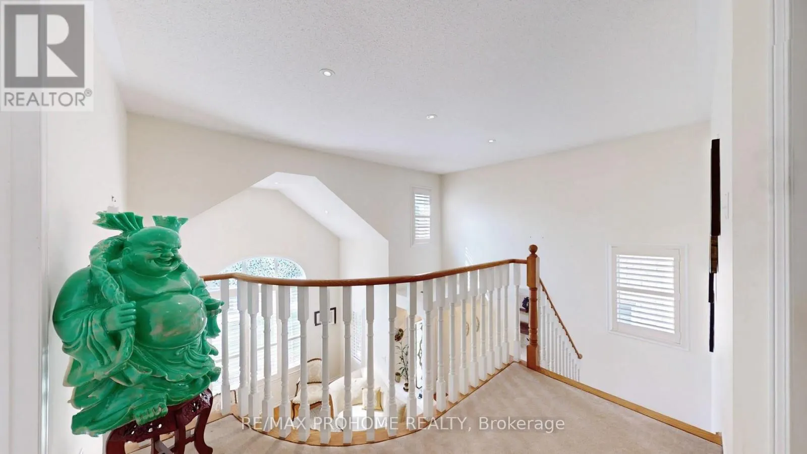 64 GRAINGER CRESCENT