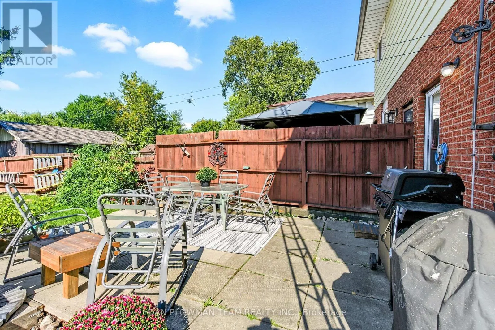 387 SURREY DRIVE