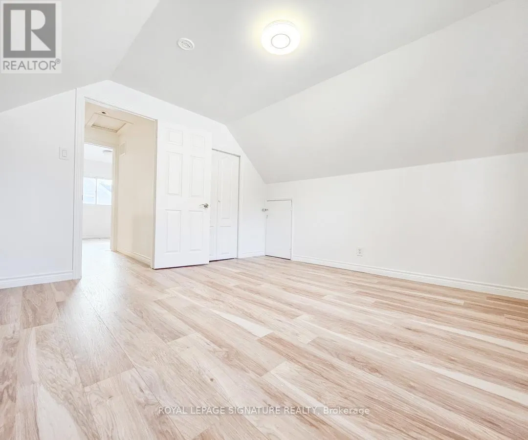 33 WOODHOUSE CRESCENT