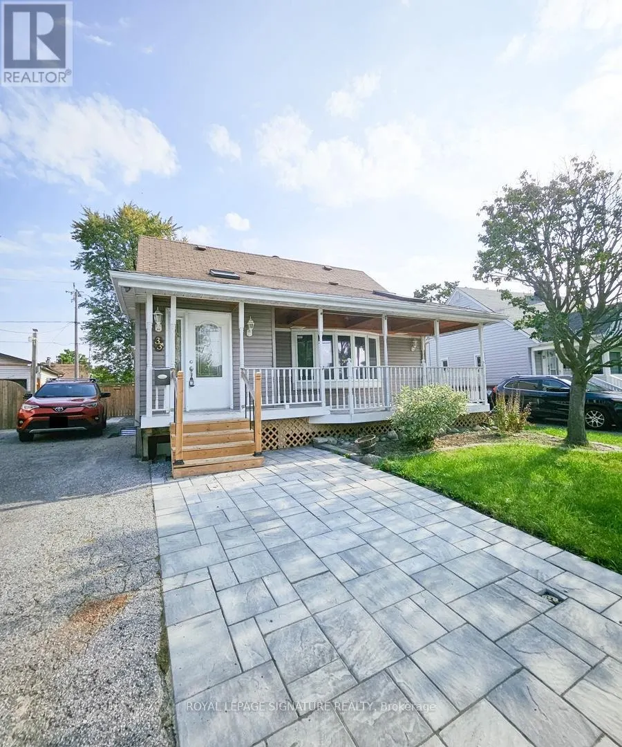 33 WOODHOUSE CRESCENT
