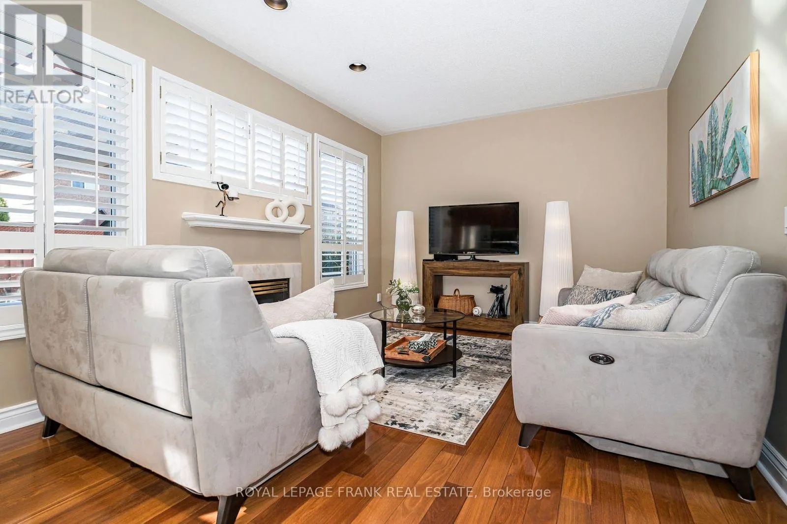 174 THICKET CRESCENT
