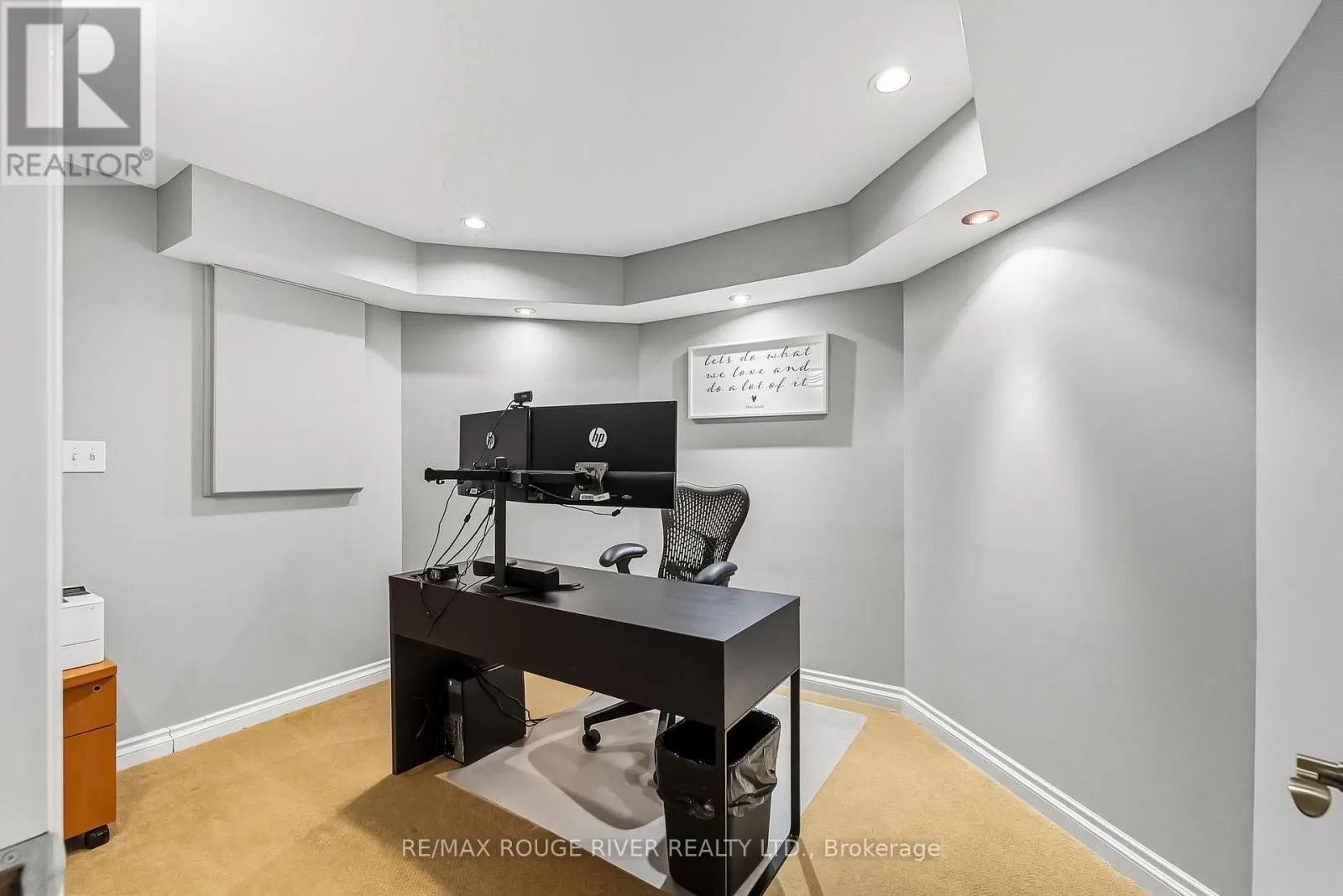 28 WYNDFIELD CRESCENT