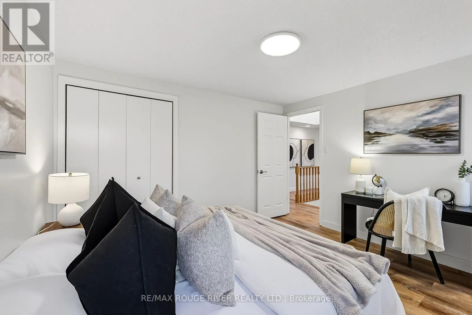 28 WYNDFIELD CRESCENT