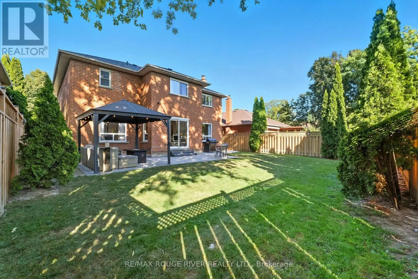 28 WYNDFIELD CRESCENT