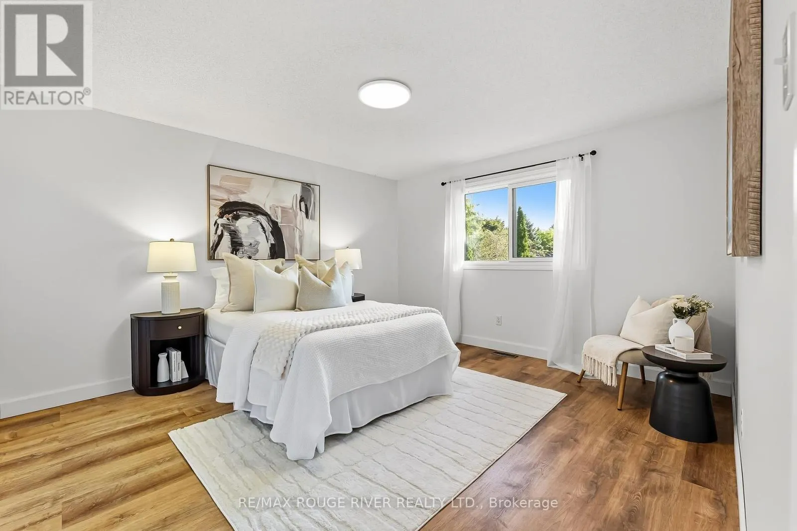28 WYNDFIELD CRESCENT