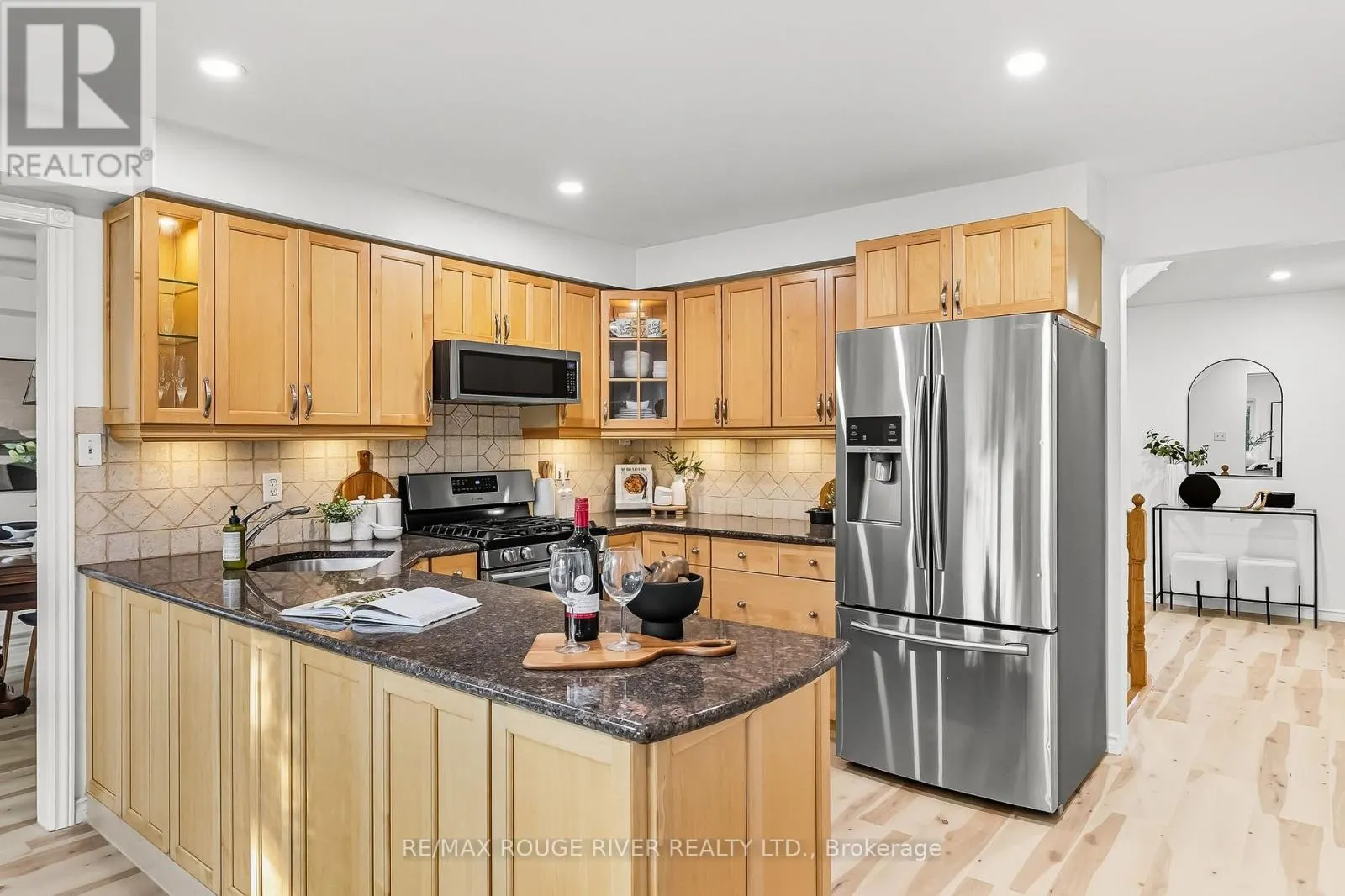 28 WYNDFIELD CRESCENT