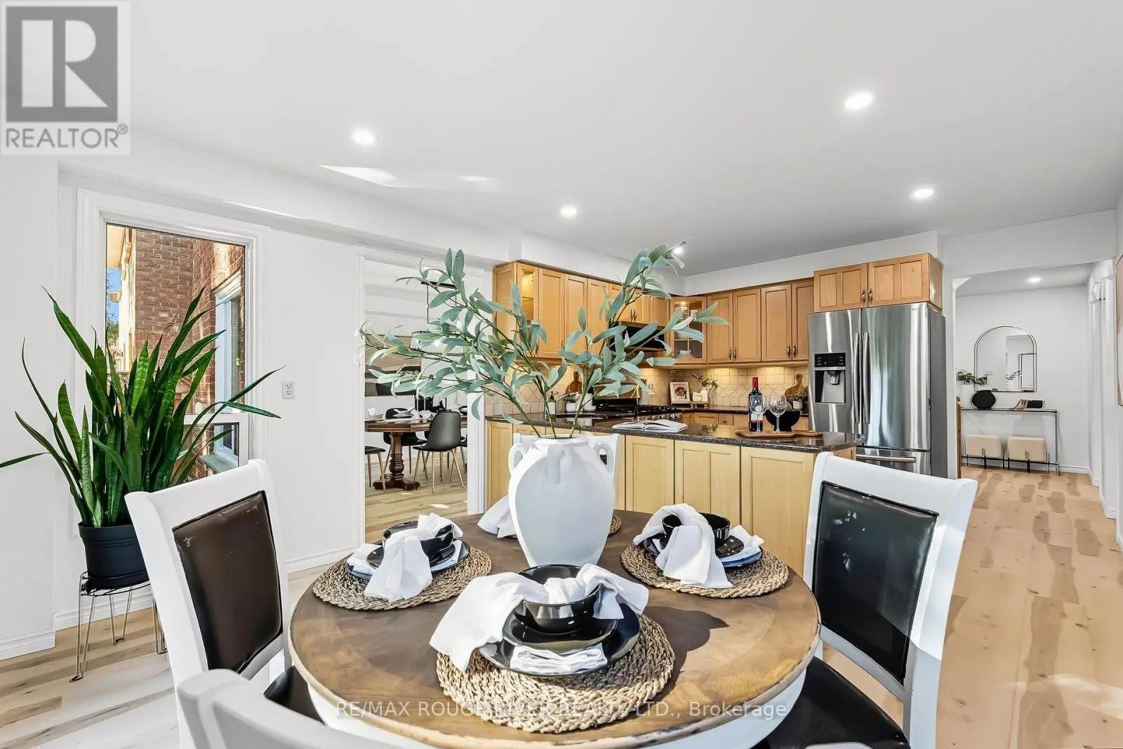 28 WYNDFIELD CRESCENT