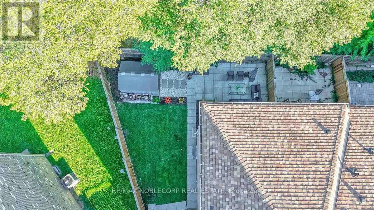 64 PRINGDALE GARDENS CIRCLE