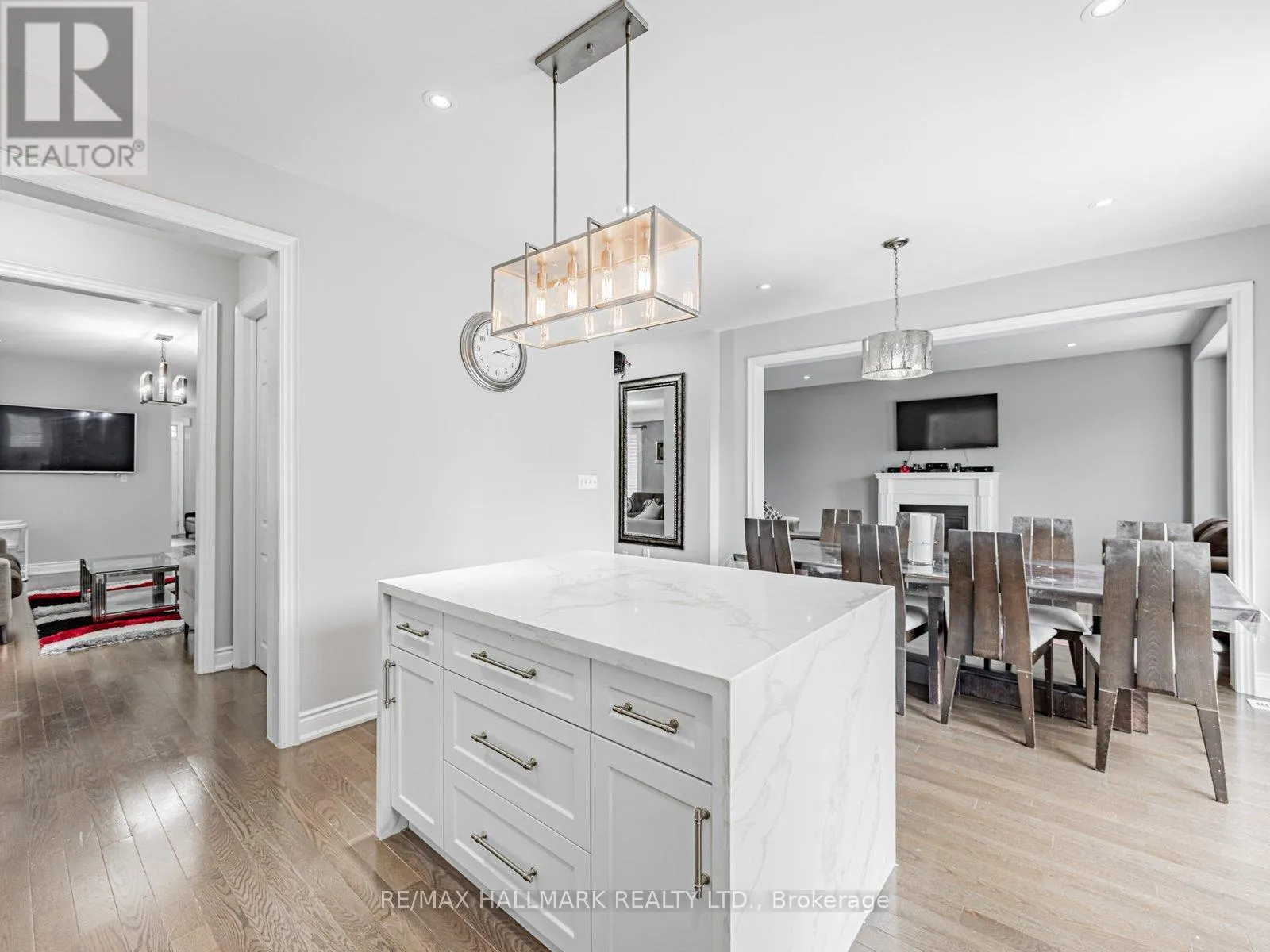 2417 SECRETO DRIVE