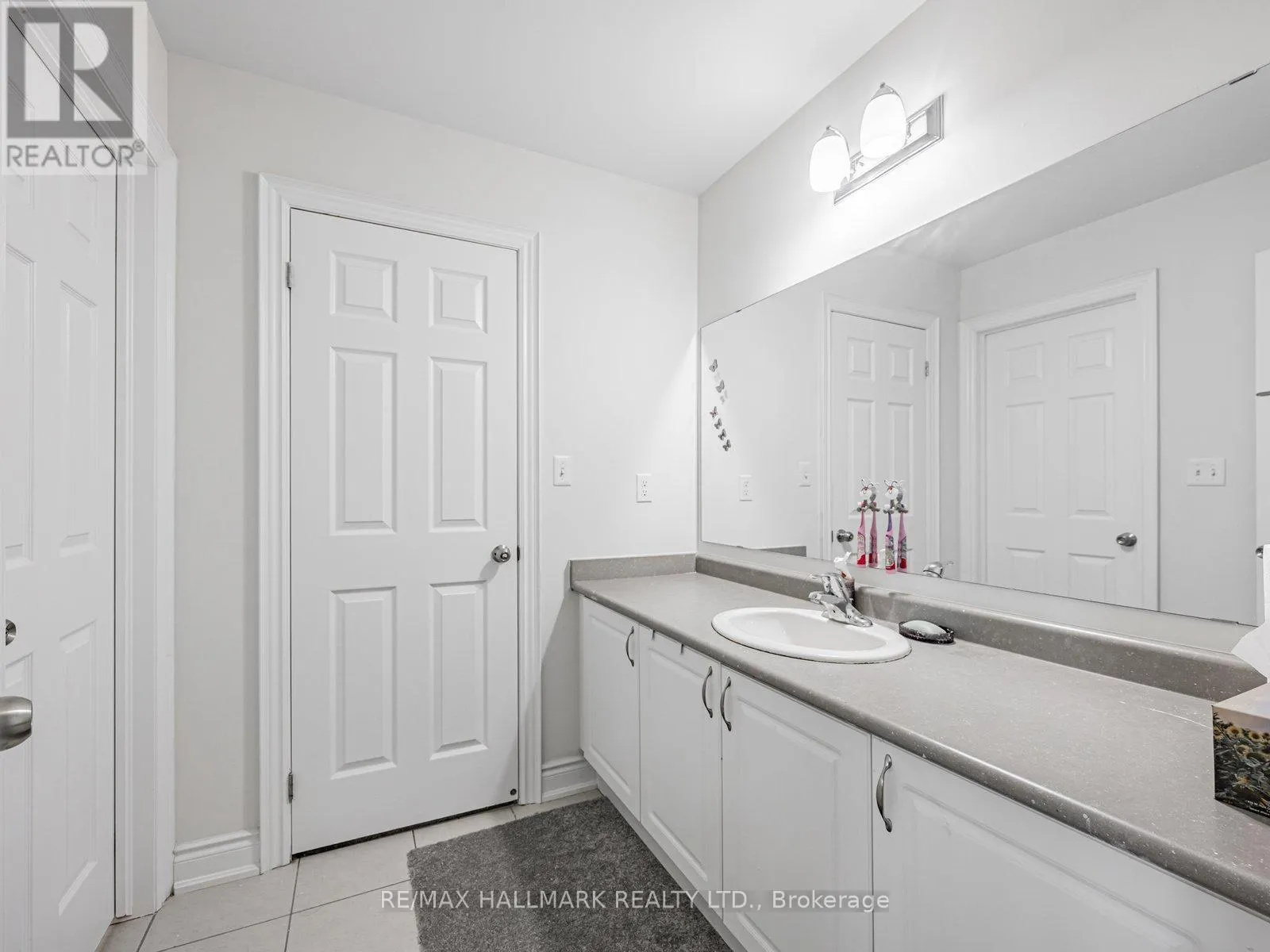 2417 SECRETO DRIVE