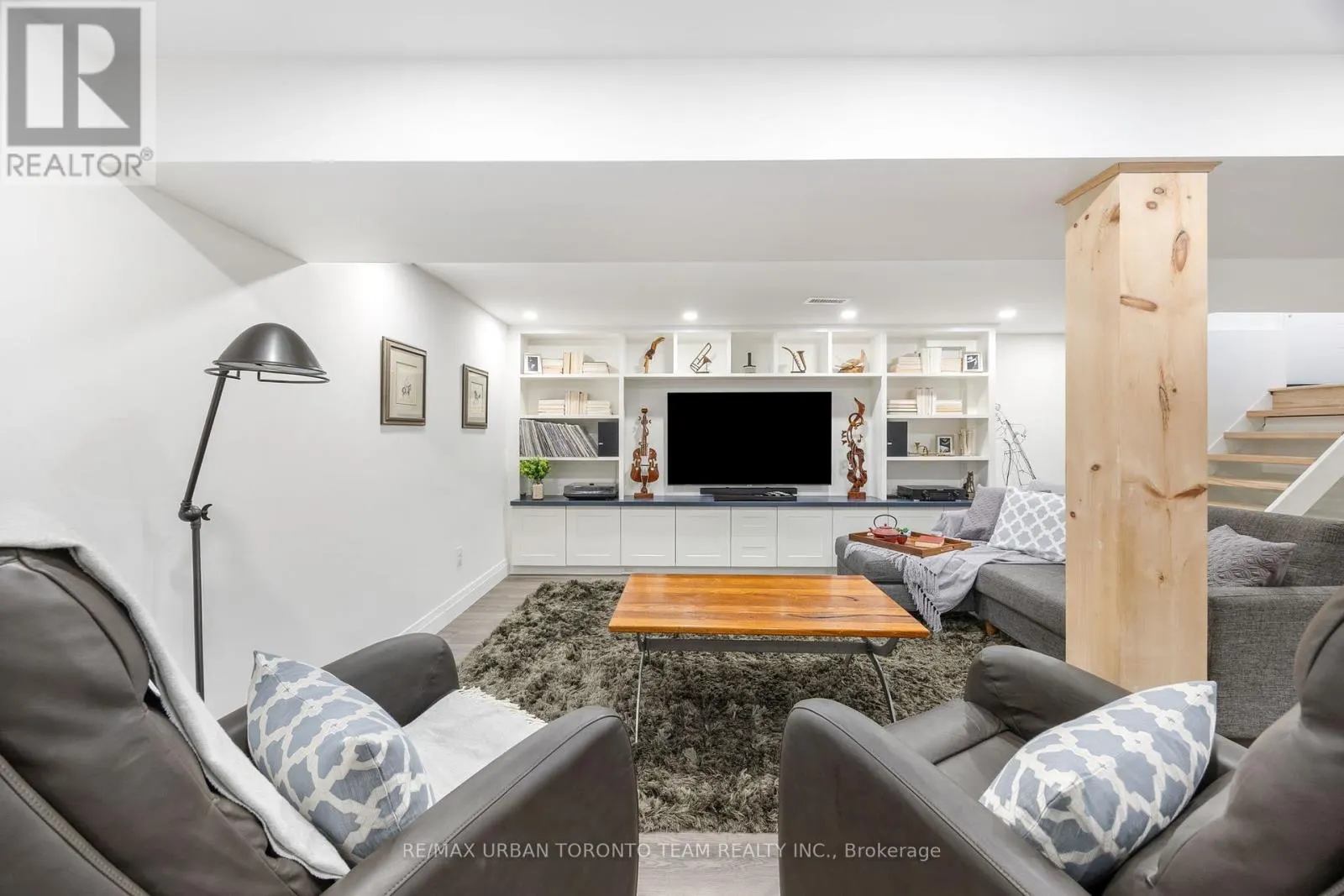 52 EARSWICK DRIVE