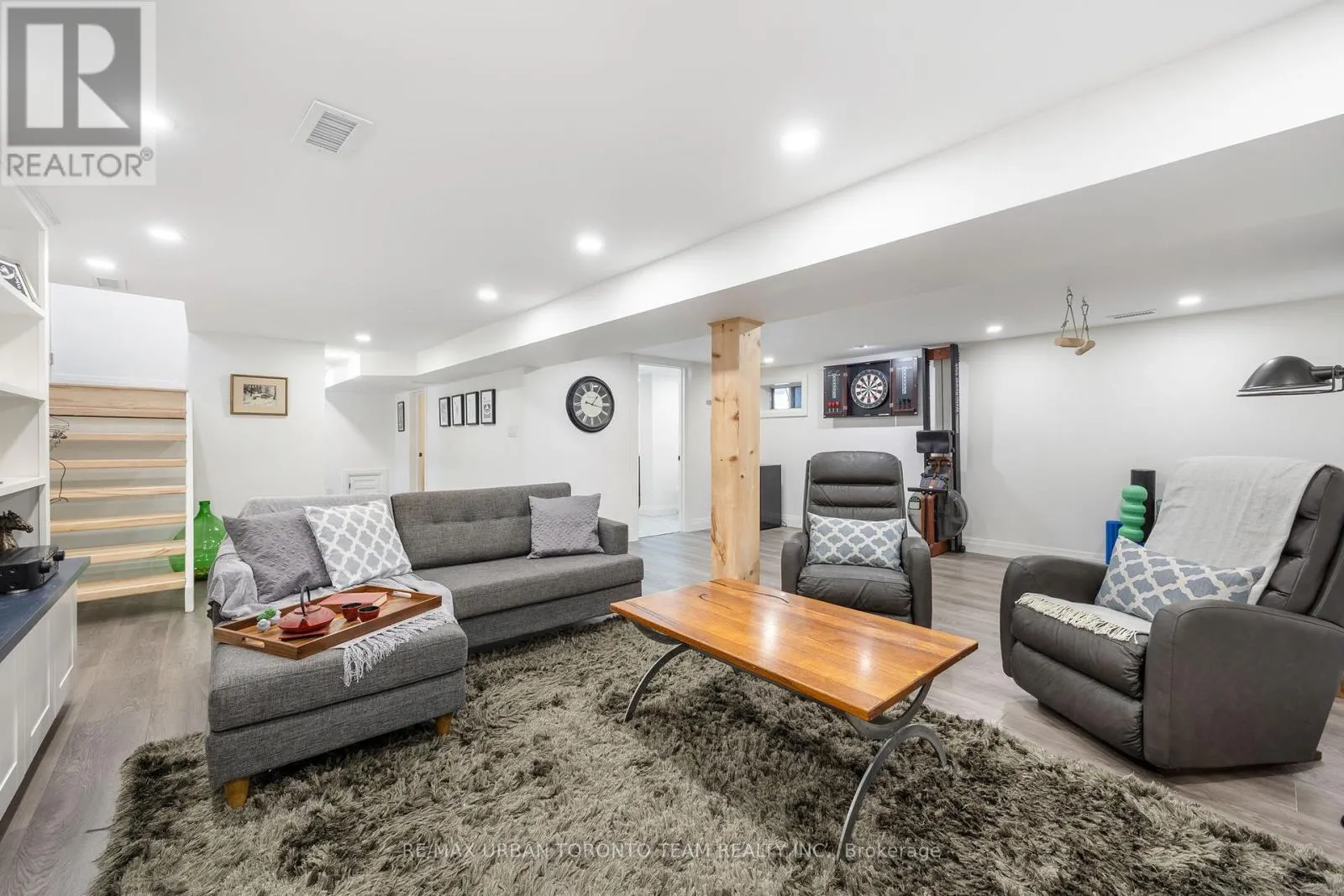 52 EARSWICK DRIVE