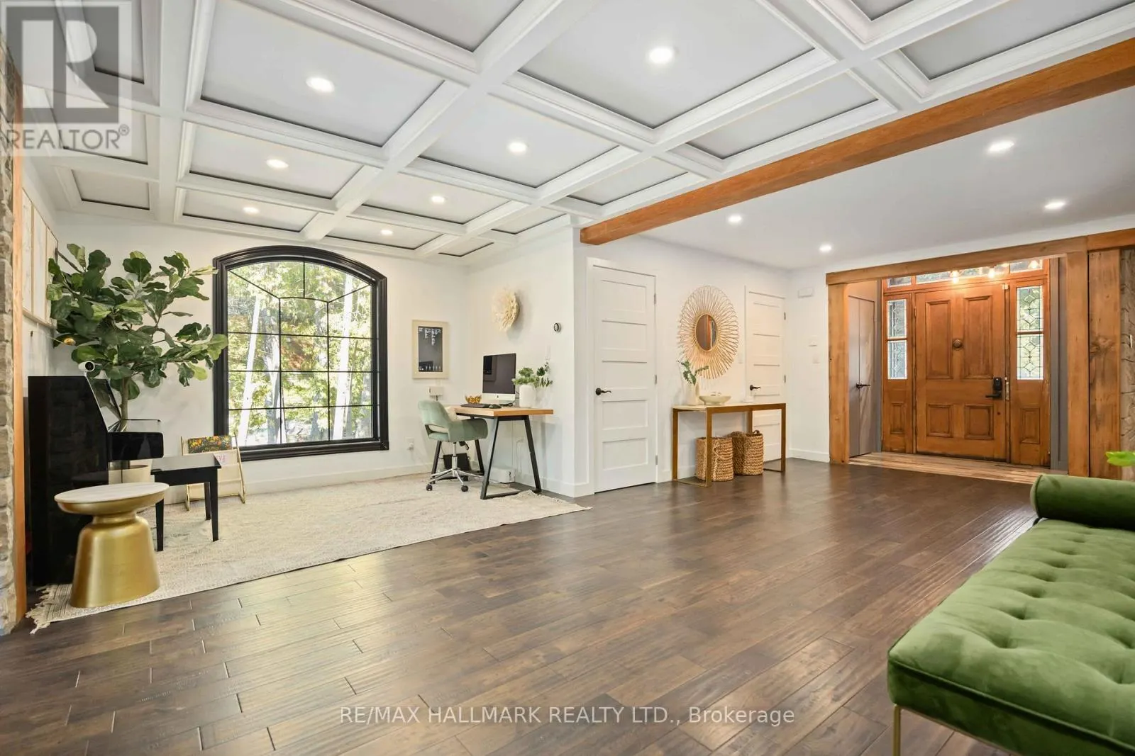386 WOODGRANGE AVENUE