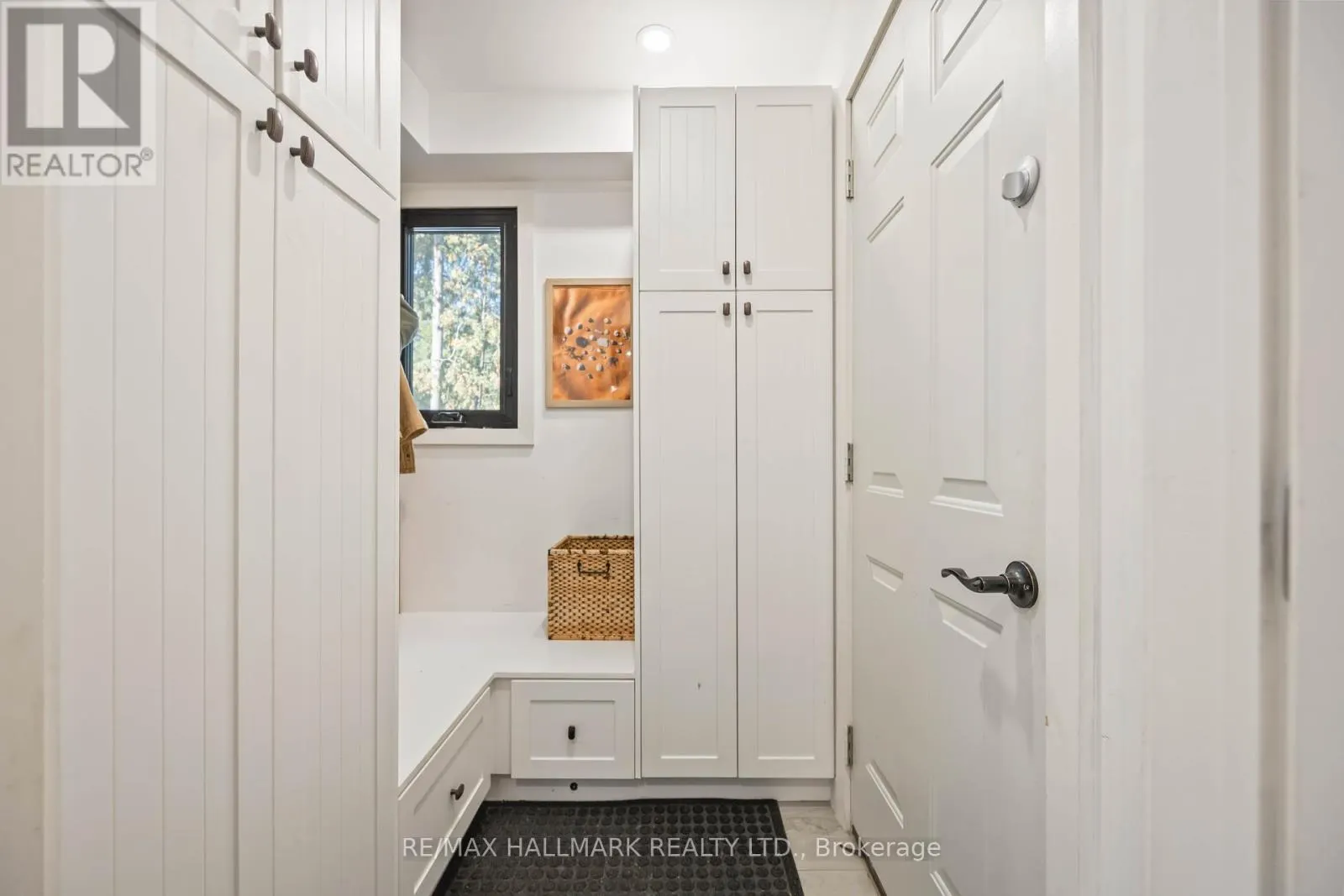 386 WOODGRANGE AVENUE