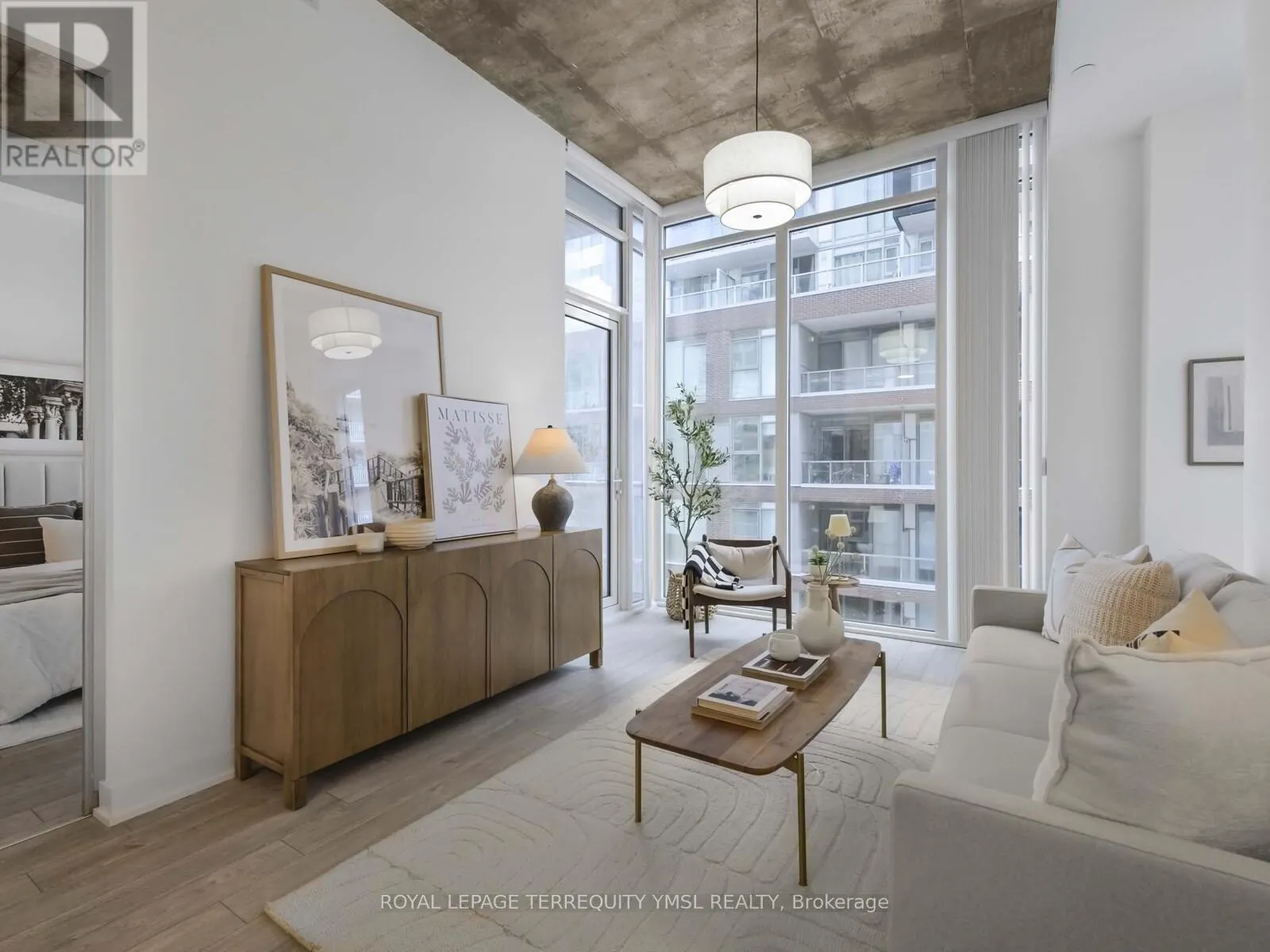 501 - 15 BASEBALL PLACE