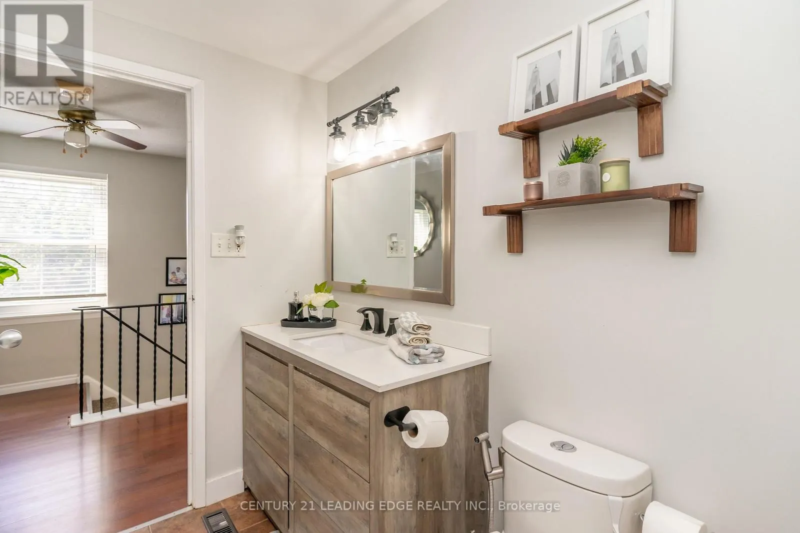 505 LANCELOT CRESCENT