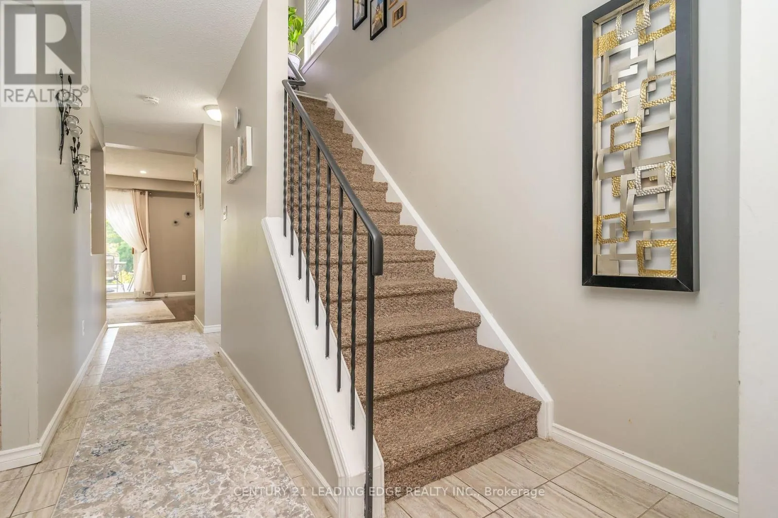 505 LANCELOT CRESCENT