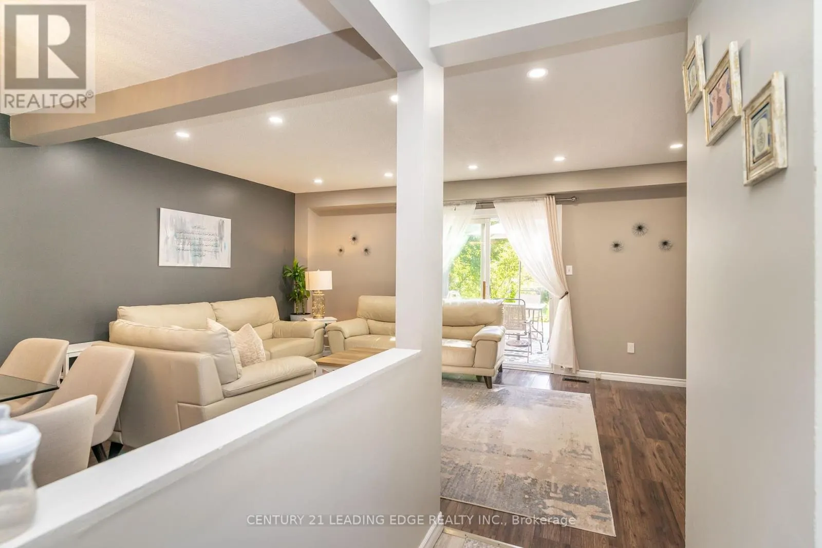 505 LANCELOT CRESCENT