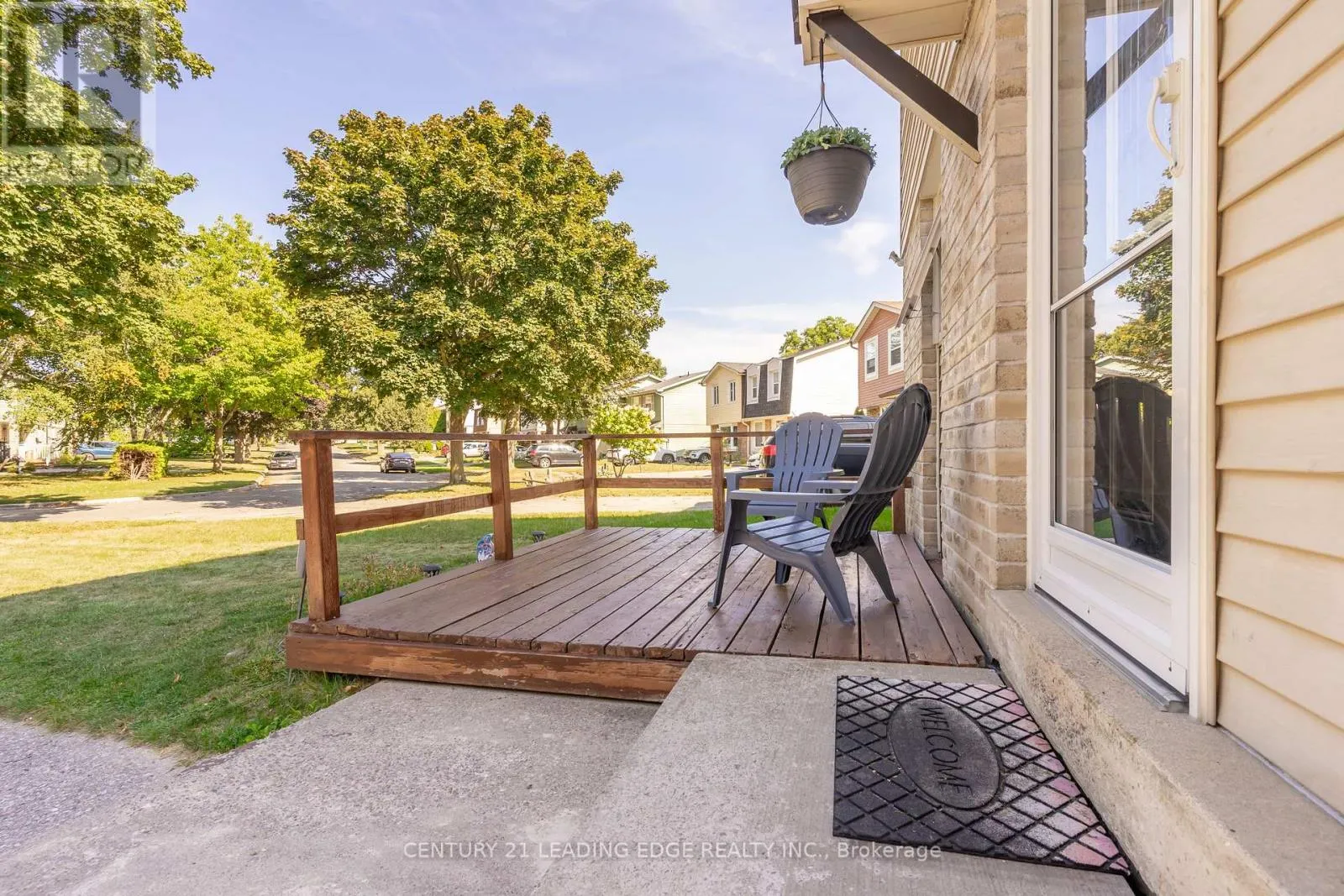 505 LANCELOT CRESCENT