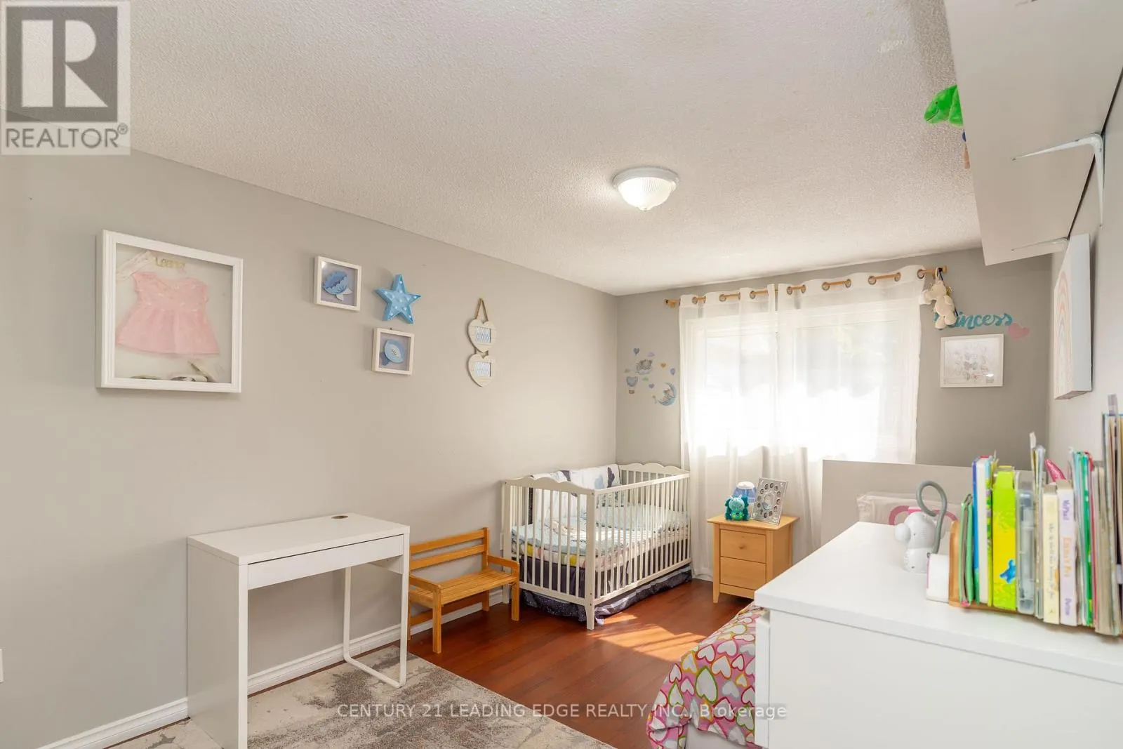 505 LANCELOT CRESCENT