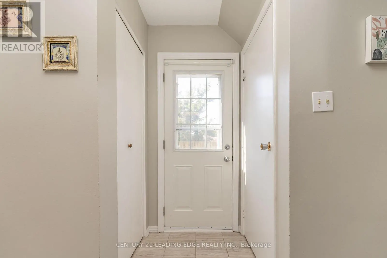 505 LANCELOT CRESCENT