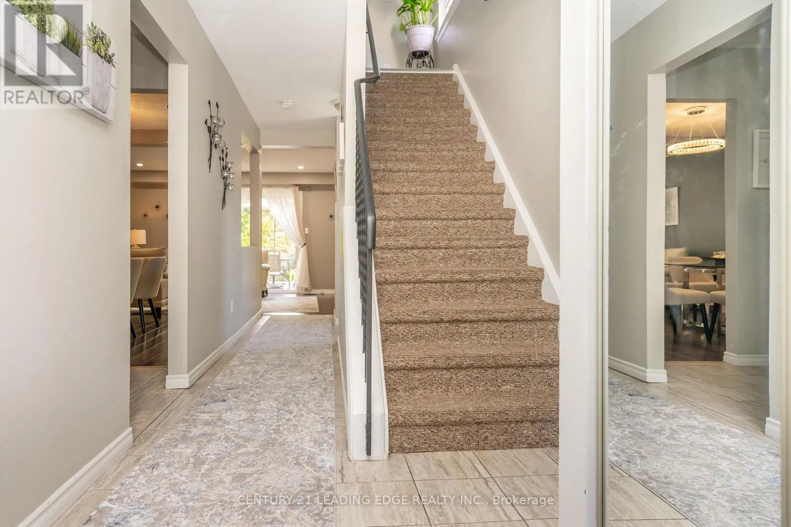 505 LANCELOT CRESCENT